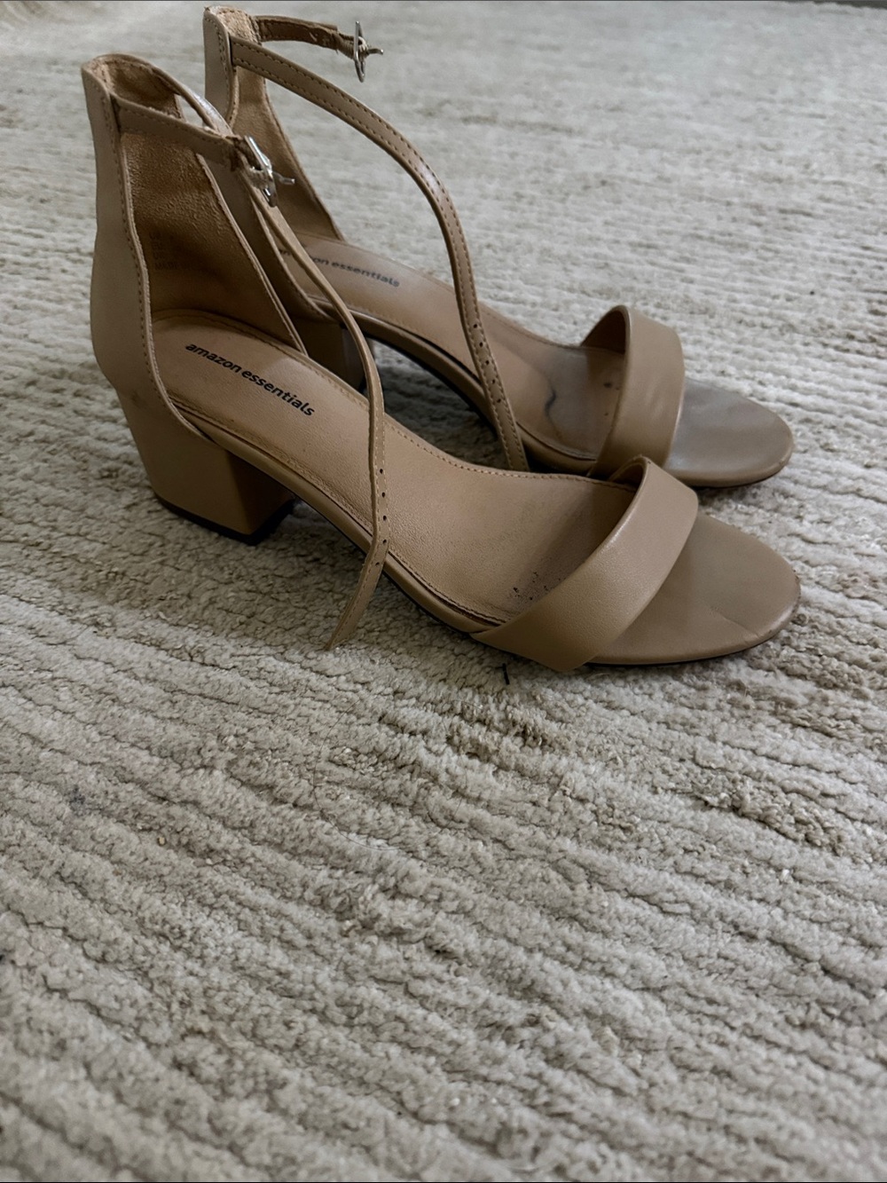 Amazon Essentials Beige Block Heel Sandals with Ankle Strap
